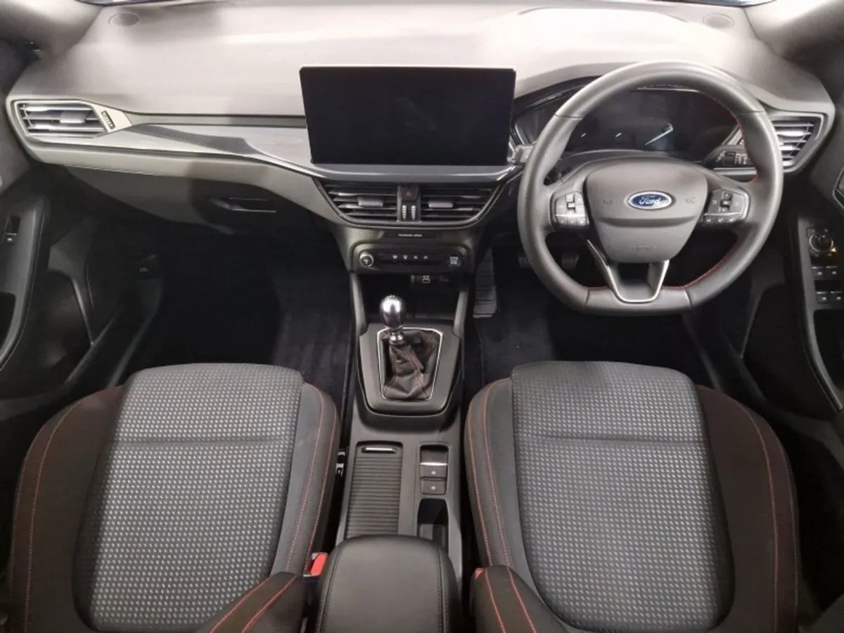 Ford Focus 1.0l Ecoboost 125PS St-line - Image 4