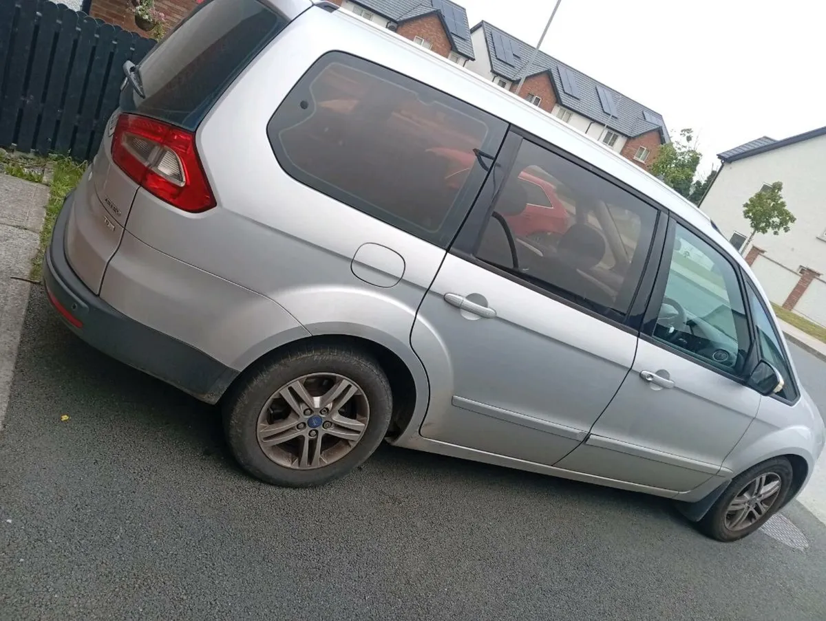 Ford Galaxy - Image 2