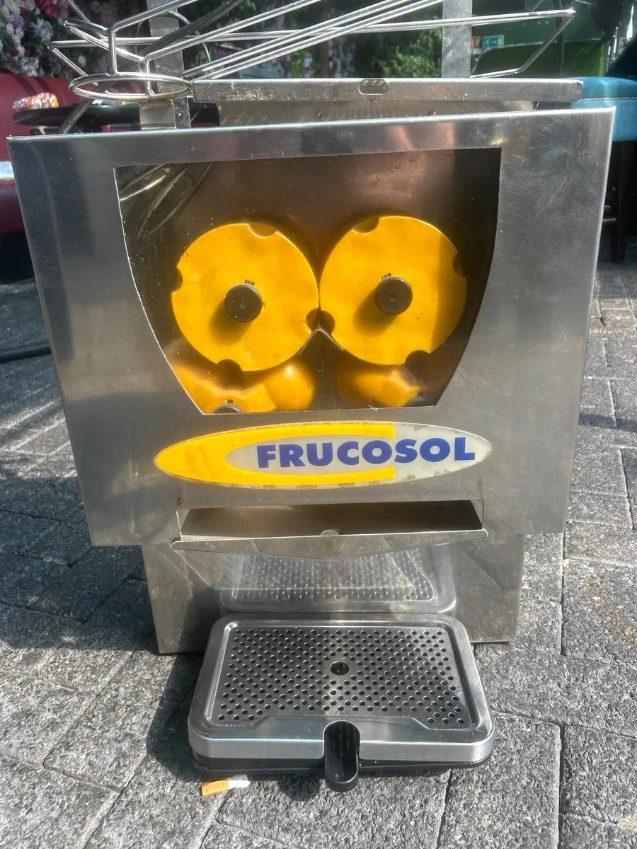 Orange juice machine - Image 1