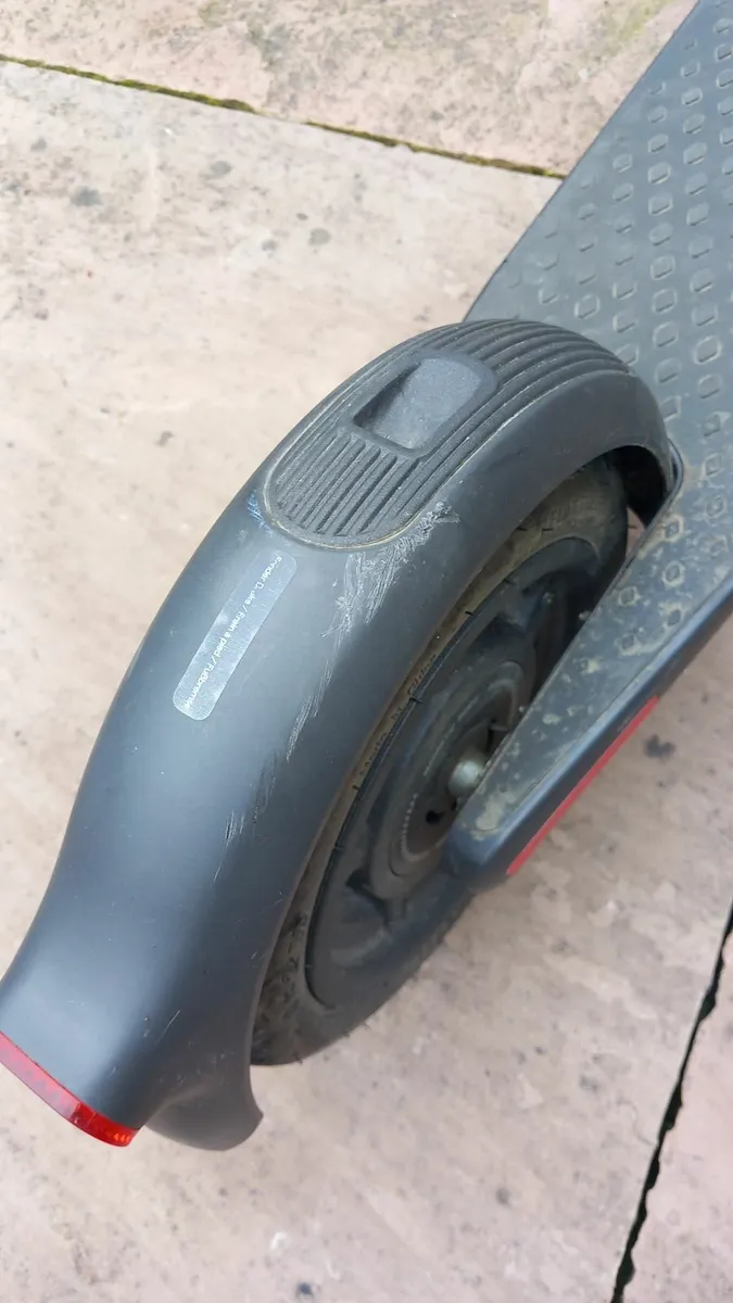Electric scooter - Image 3