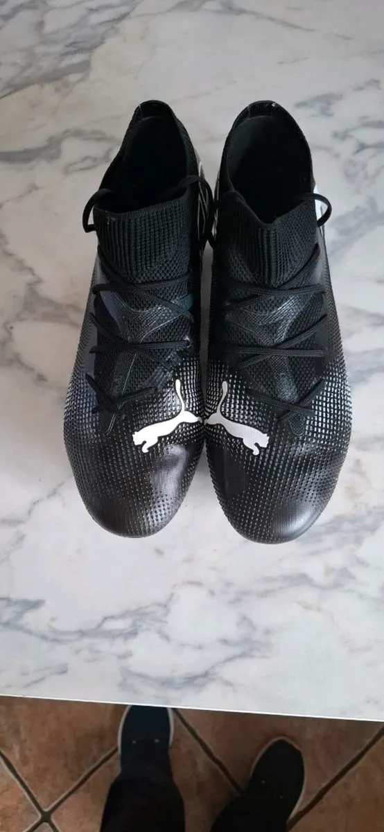 Puma football boots - Image 1