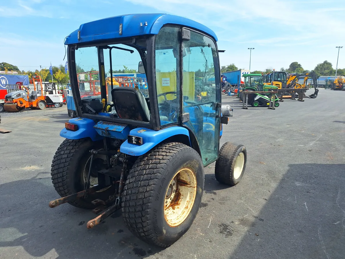 New Holland TC35DA Tractor For Auction - Image 4