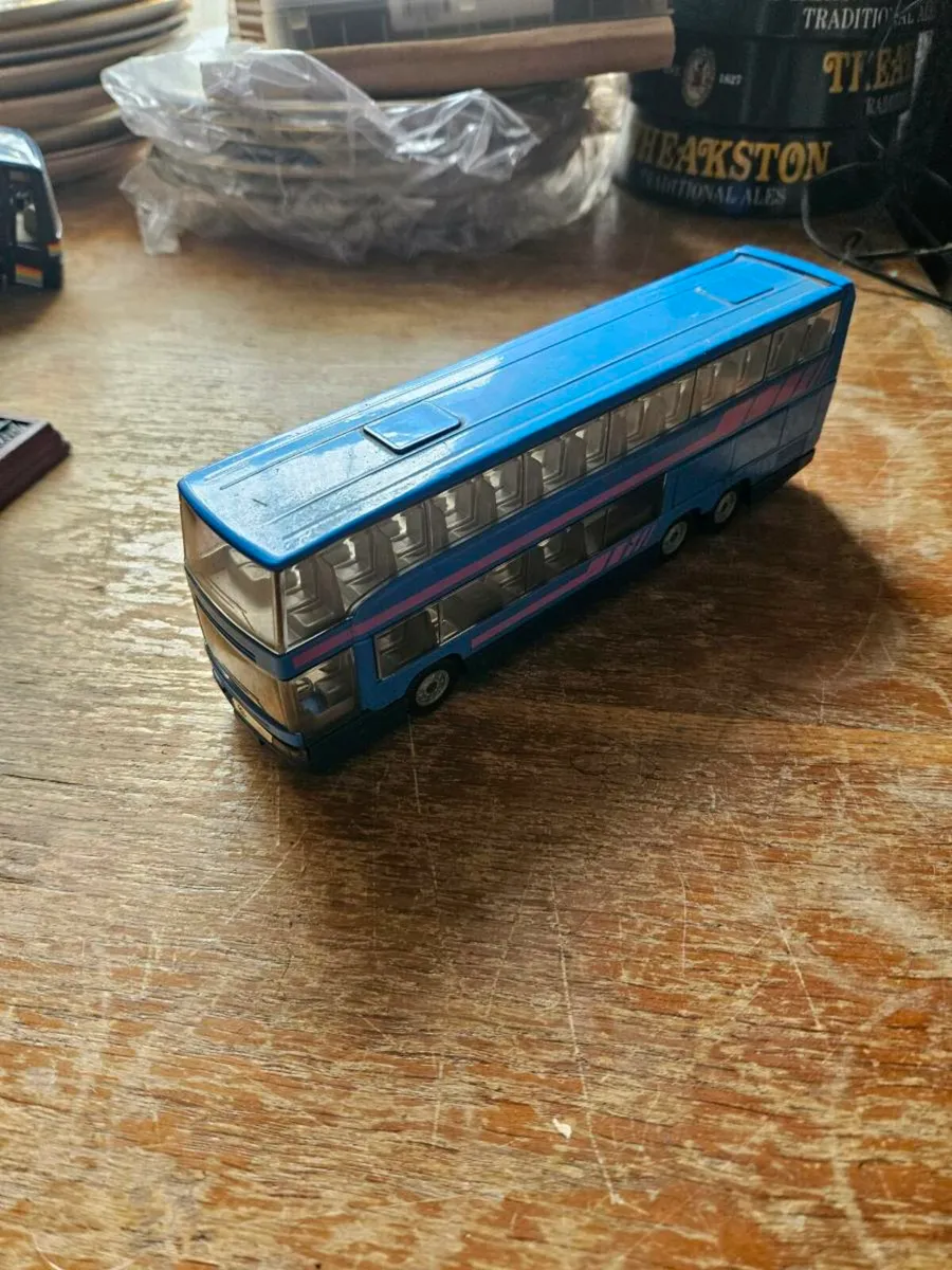 Corgi Siku Bus - Image 1