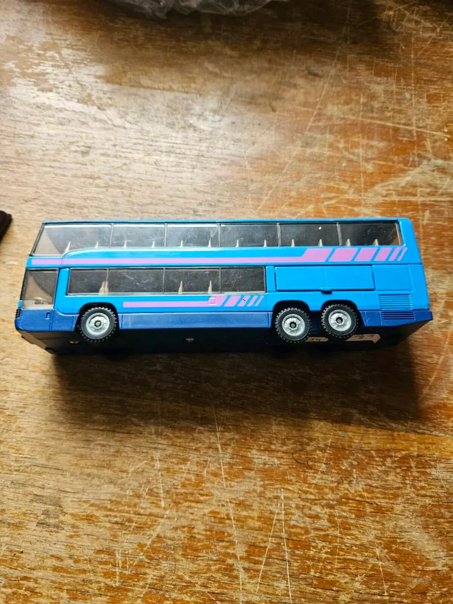 Corgi Siku Bus - Image 4