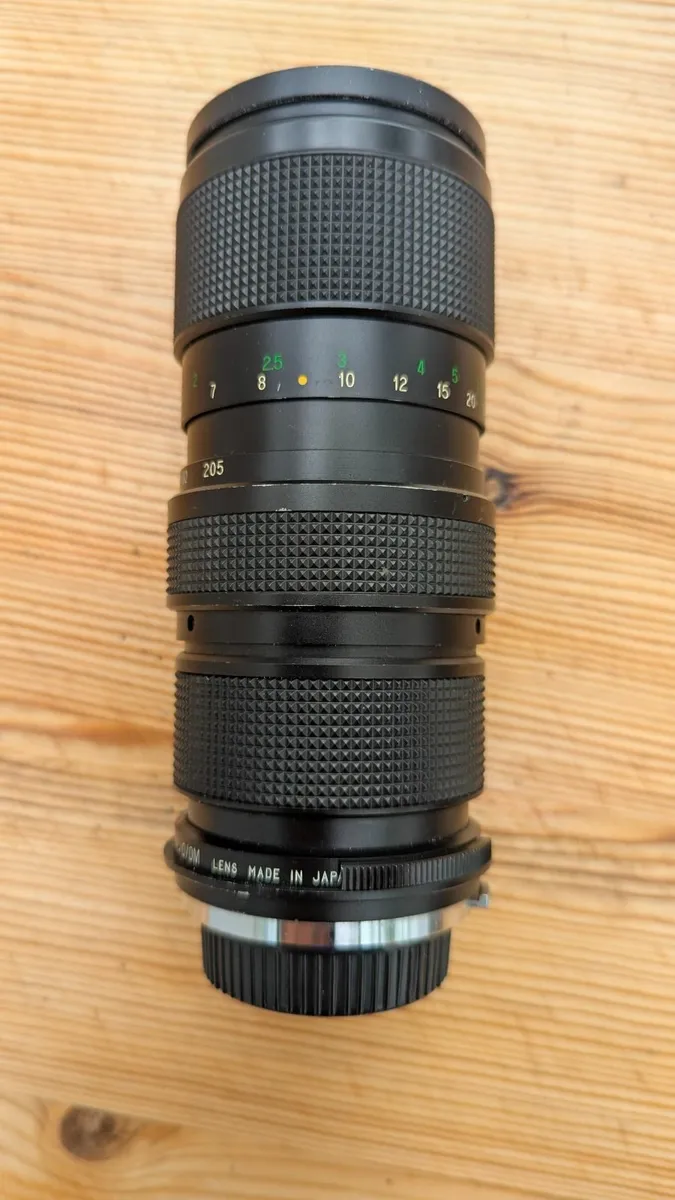 Vivitar long lens - Image 1