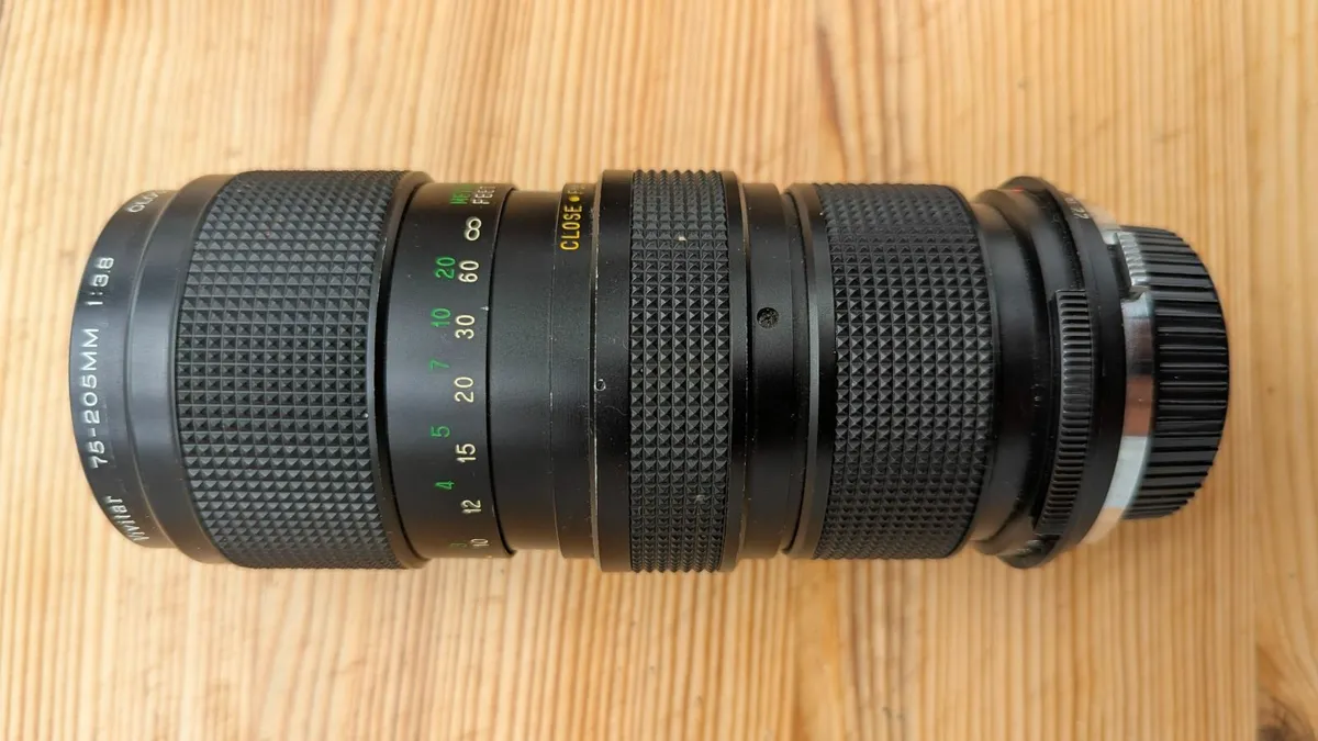 Vivitar long lens - Image 3