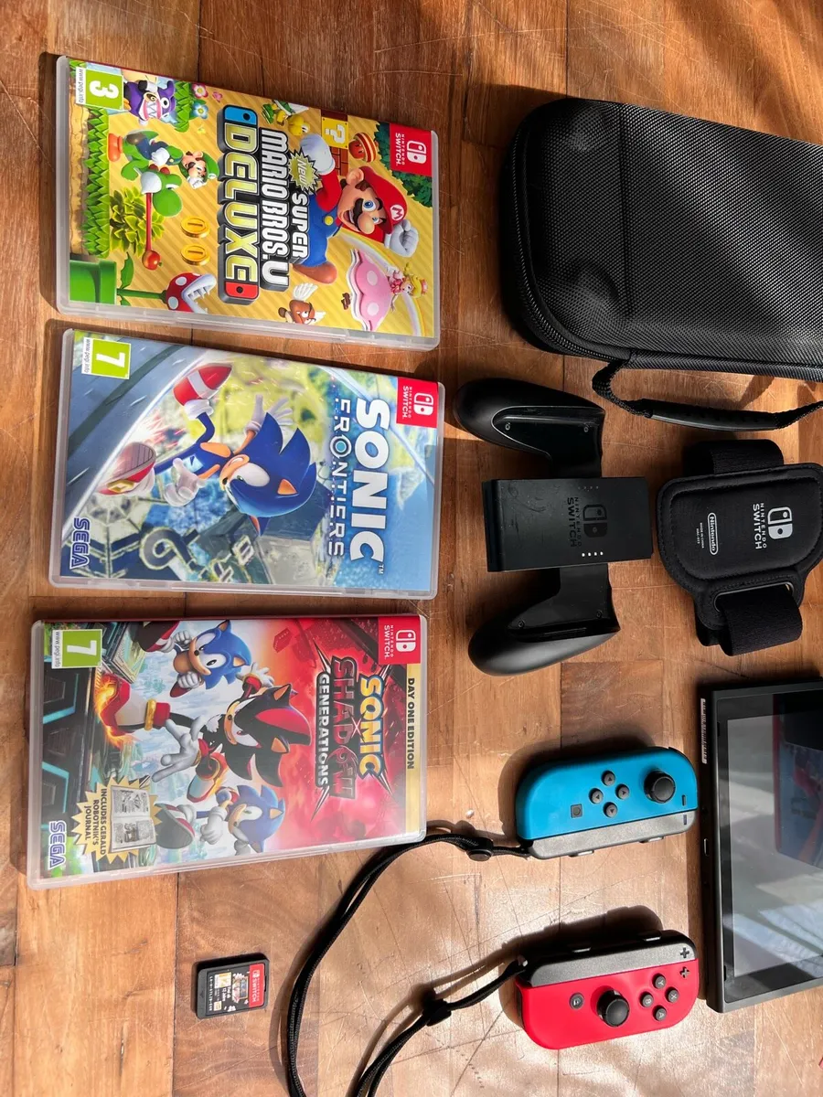 Nintendo switch bundle - Image 2