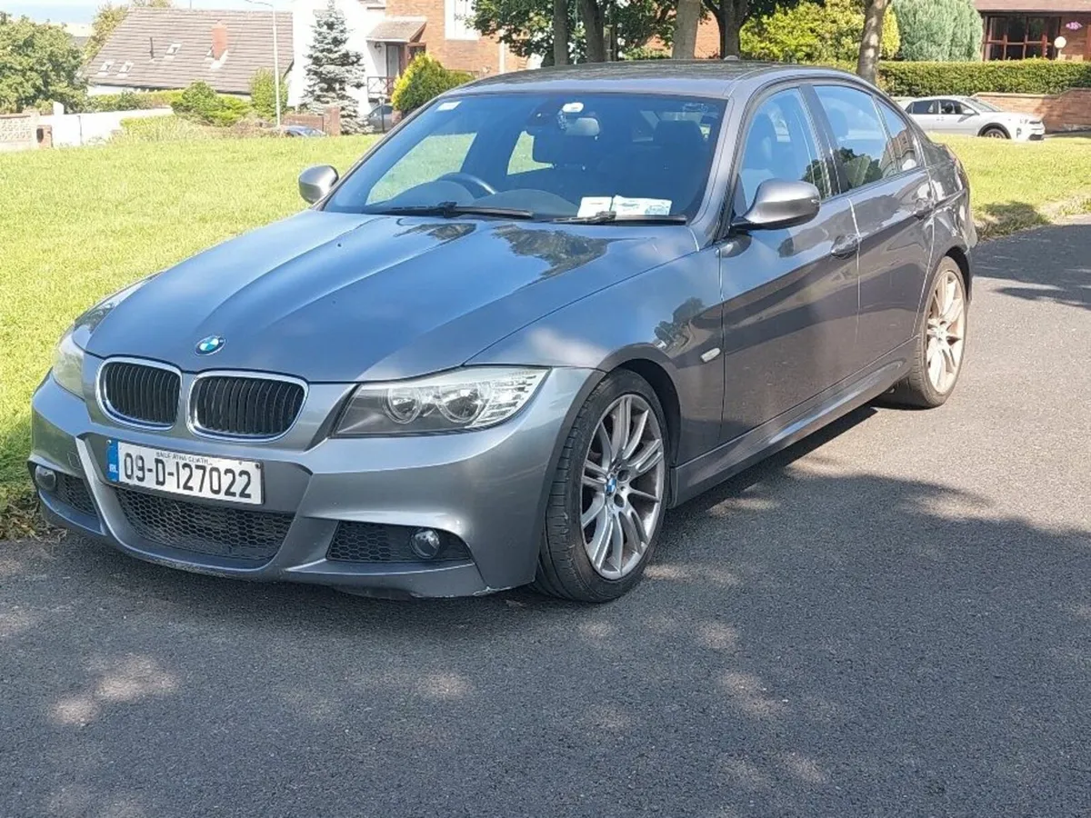 BMW 3-Series 2009 - Image 1