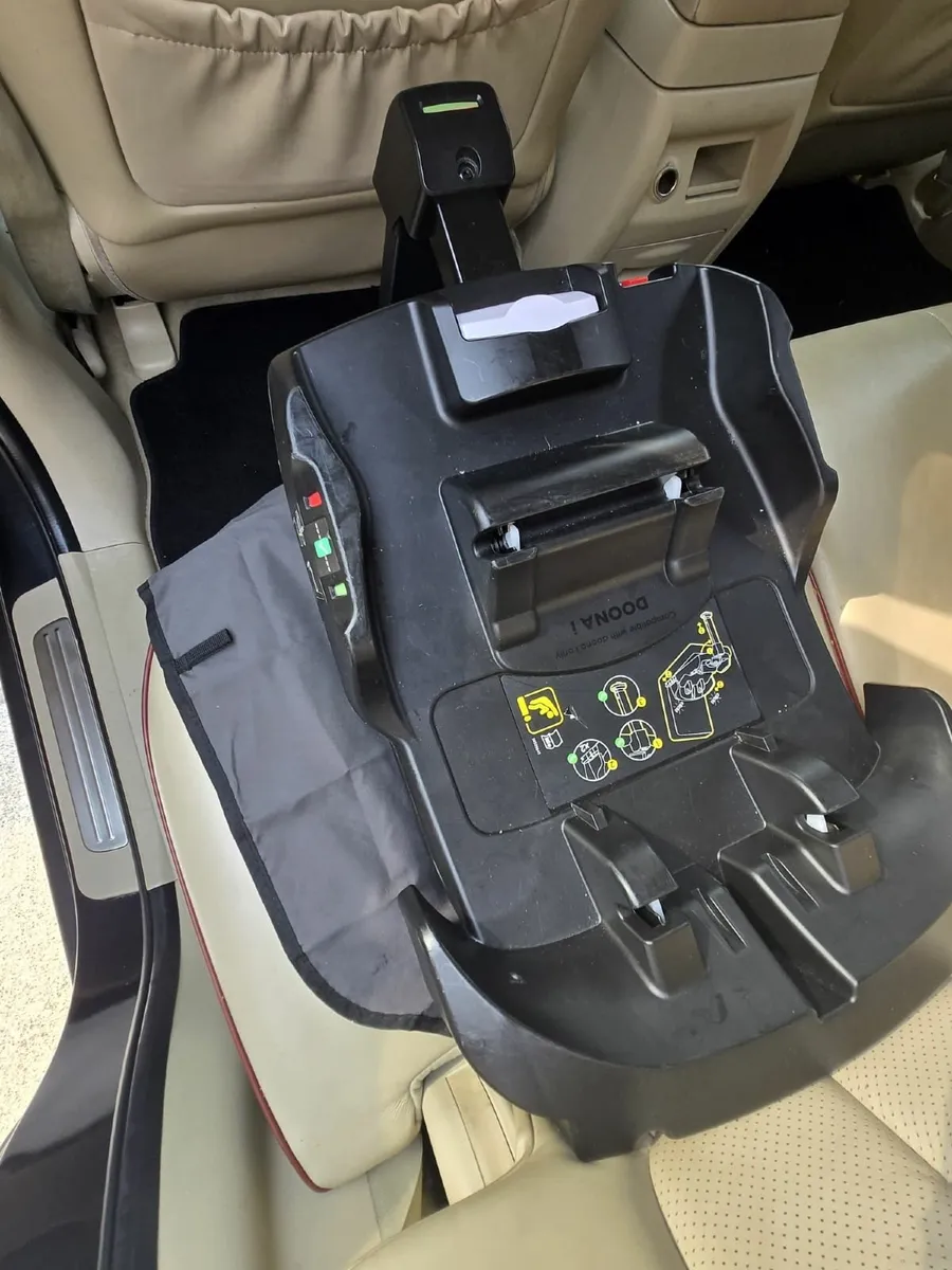 Doona i car seat & stroller - Image 4
