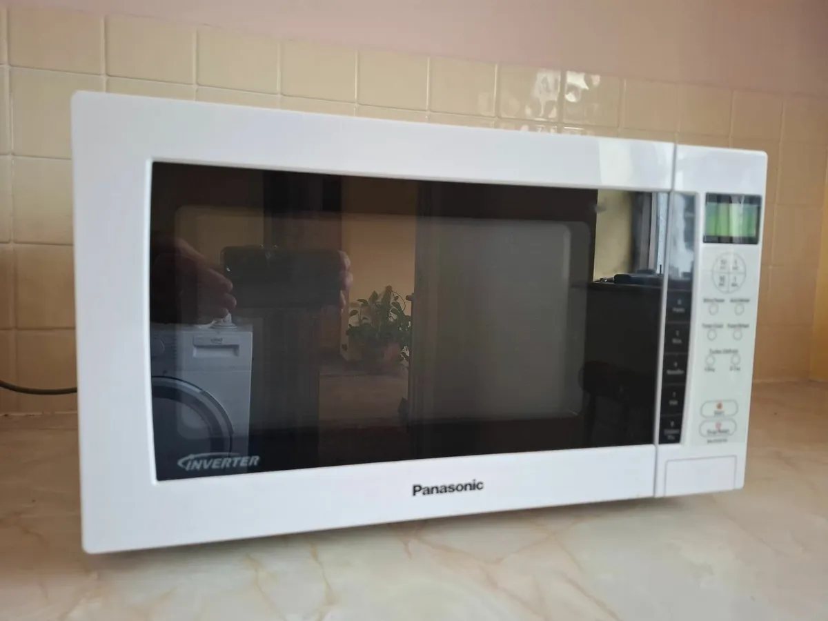 Microwave - Image 1