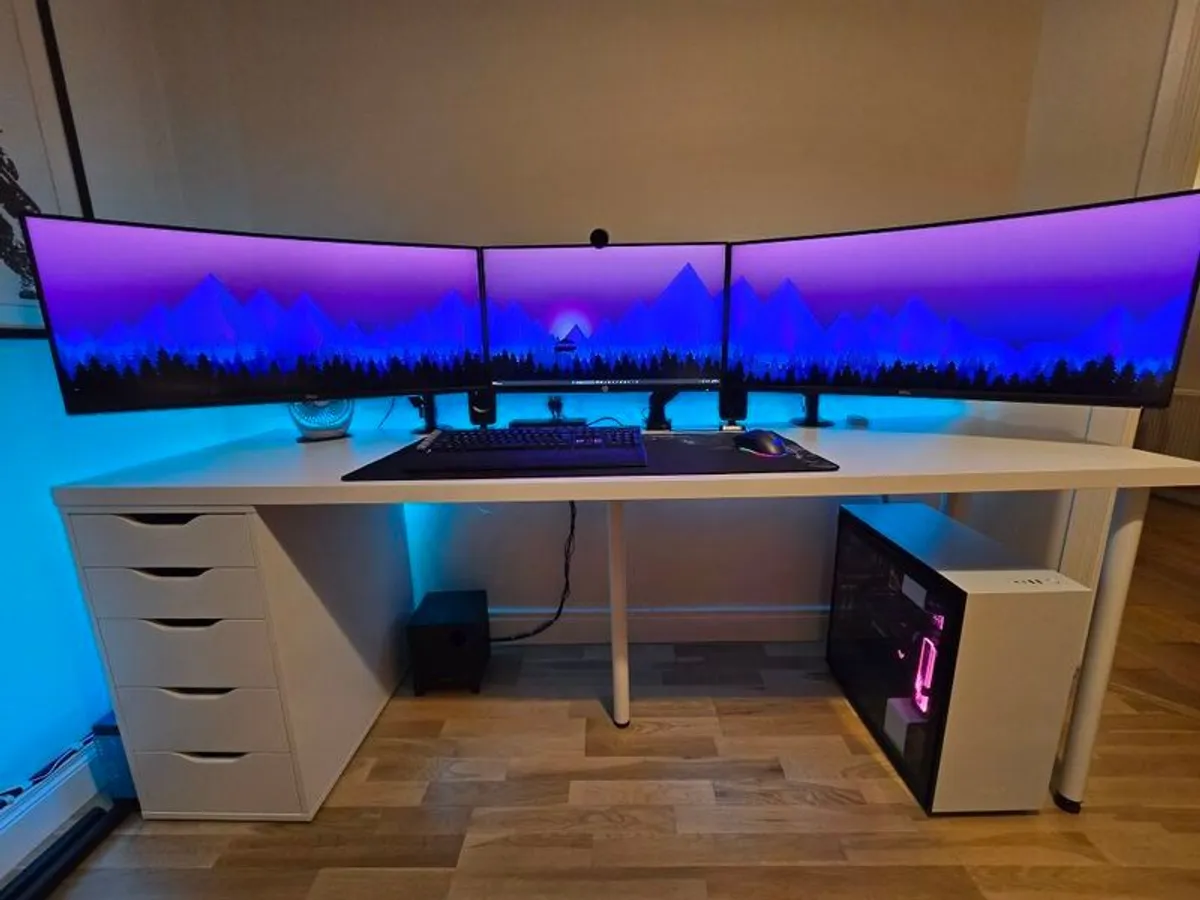 Dell 34inch Curved monitor - Image 1