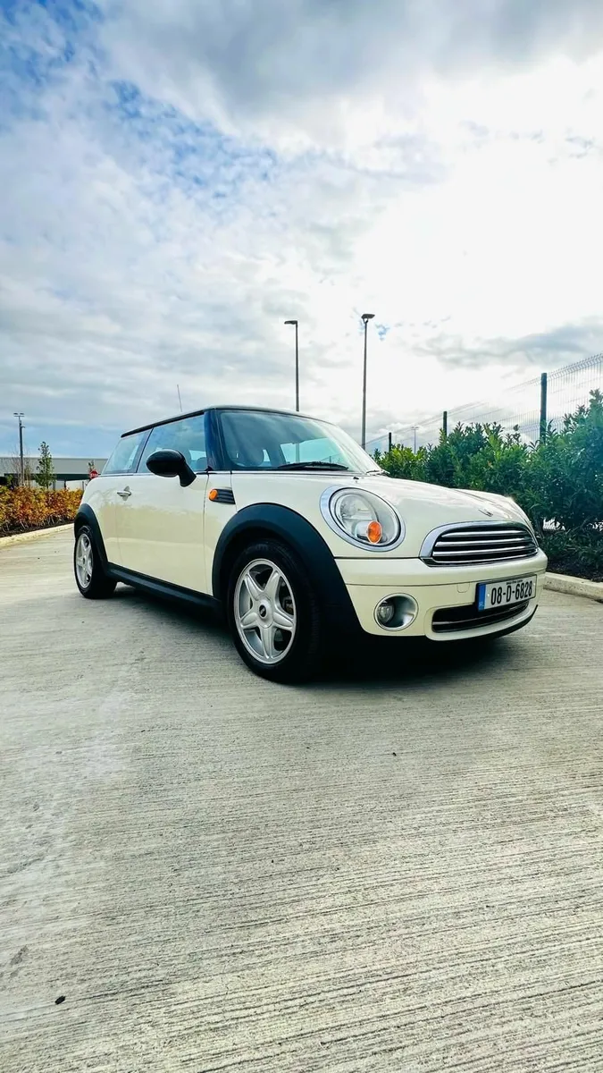 Mini Cooper 2008 - Image 1