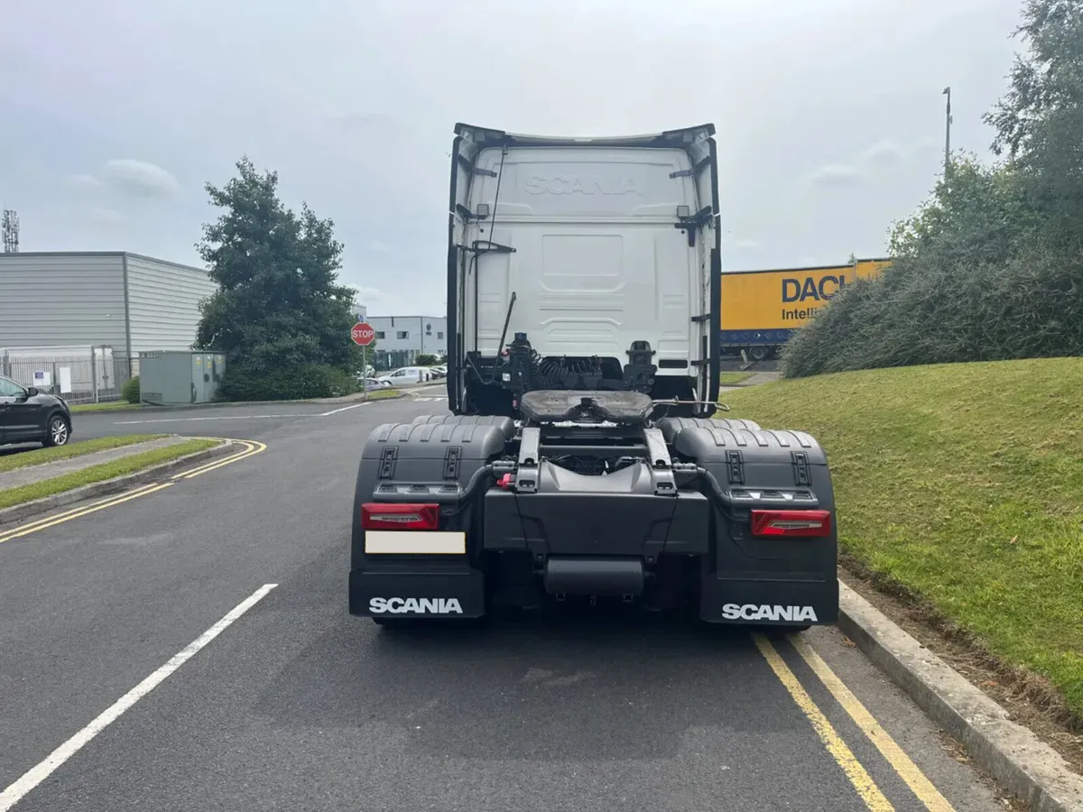 Scania 460R Super 6x2 - Image 3