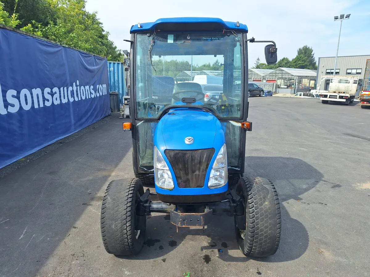 New Holland TC35DA Tractor For Auction - Image 2