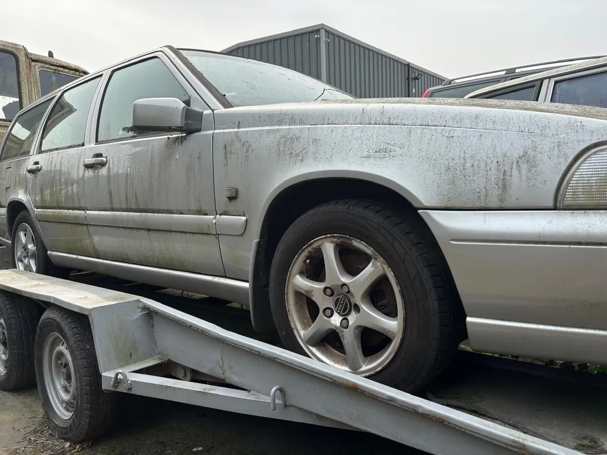 Volvo v70 se 2.5 5 cylinder - Image 4