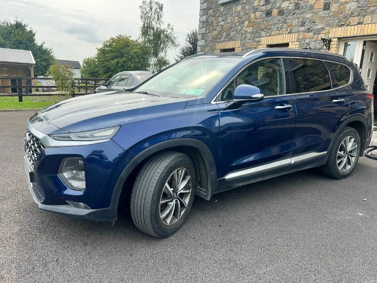 Hyundai Santa Fe 2018 - Image 3