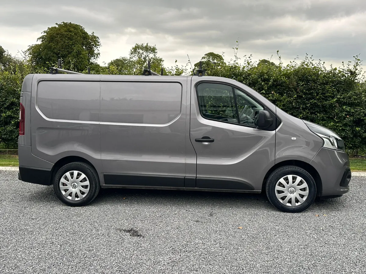 2019 Renault Trafic Business + - Image 2