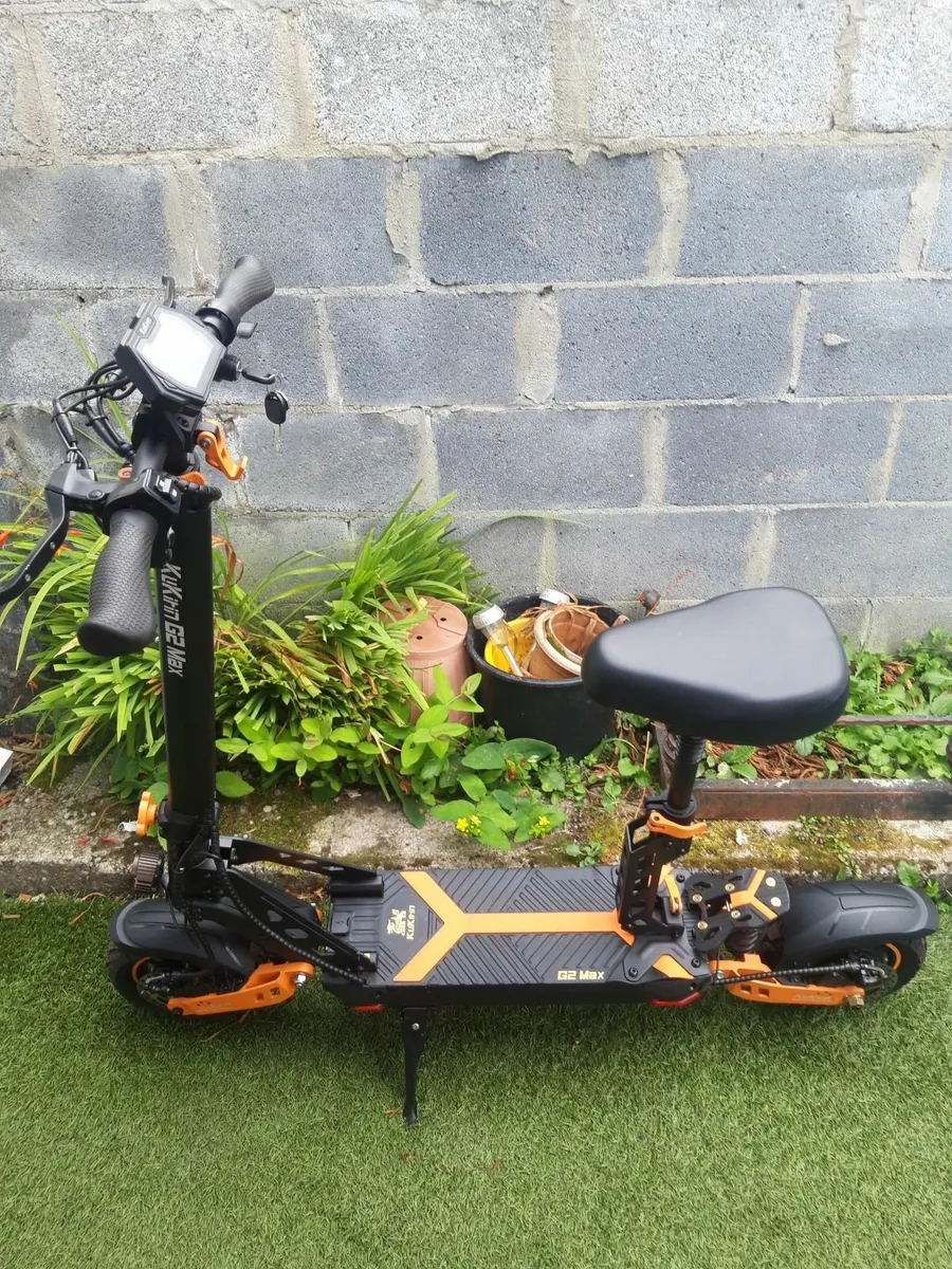 Electric scooter - Image 2