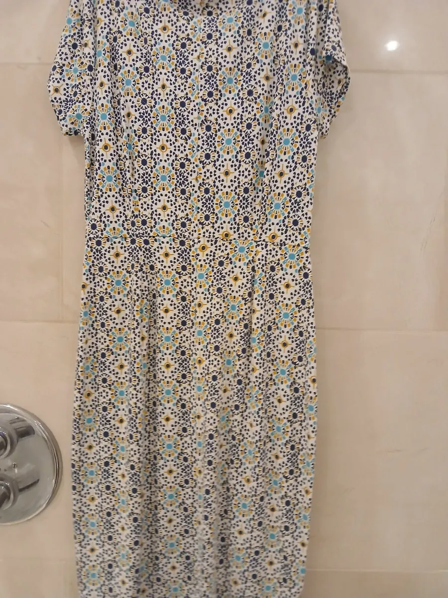 Laura ashley summer dress size 8/10 - Image 1