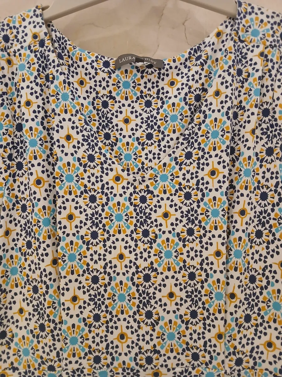 Laura ashley summer dress size 8/10 - Image 3