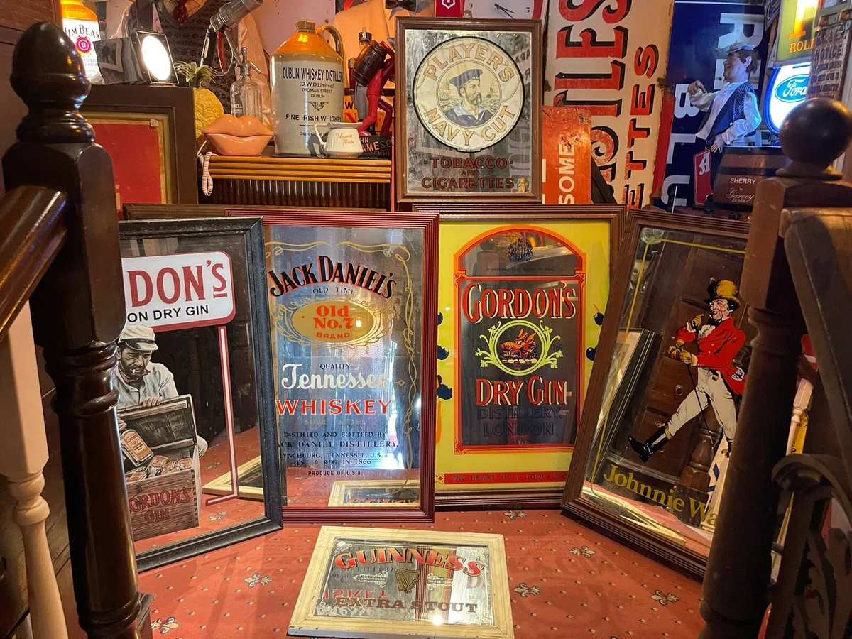 Old pub mirrors - Image 3