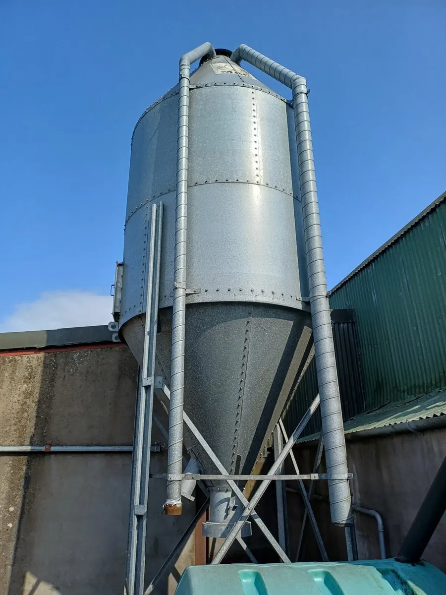 Bulk Meal Bin - Image 1