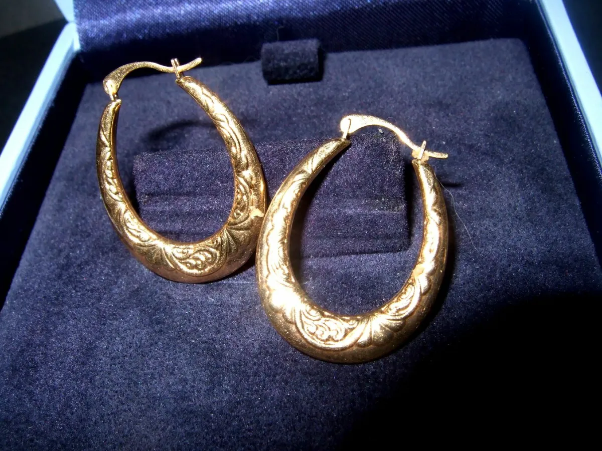 Vintage 9ct Gold Traditional Earrings - Image 2