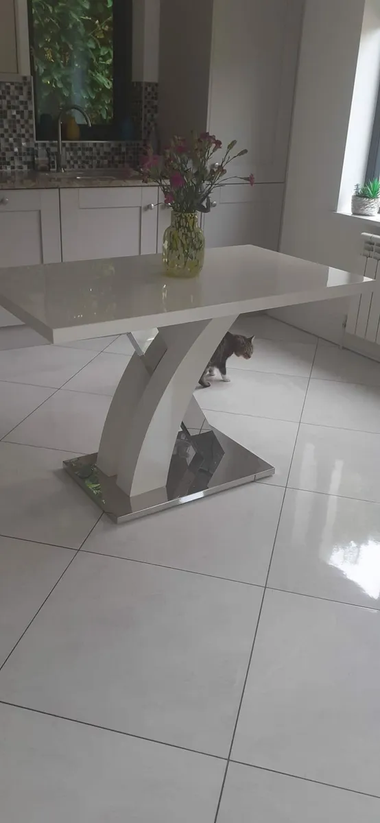 White High Gloss Dining Table 4 Seater - Image 1