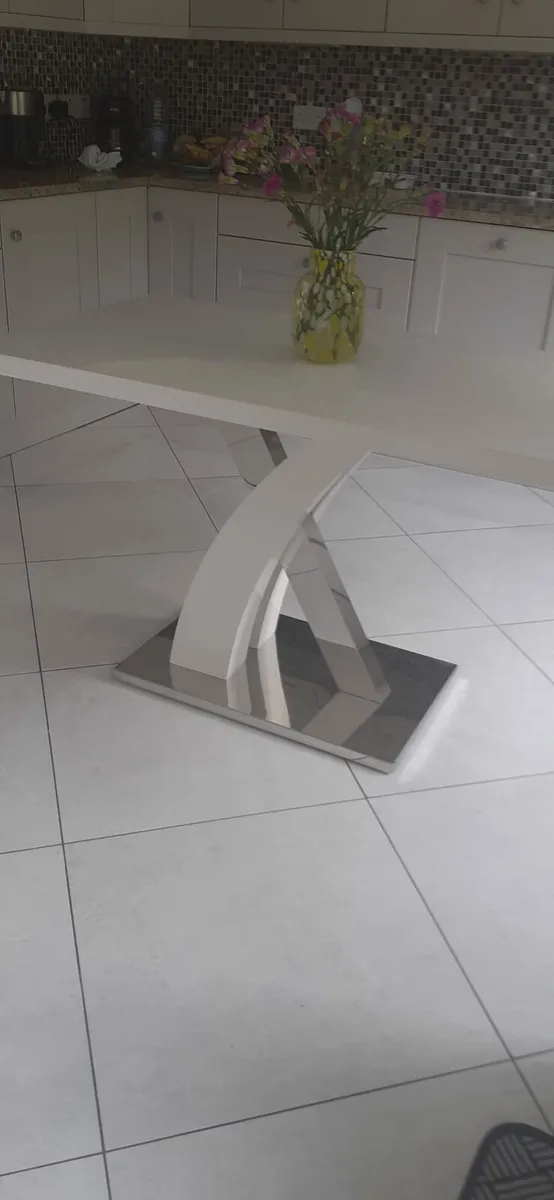 White High Gloss Dining Table 4 Seater - Image 2