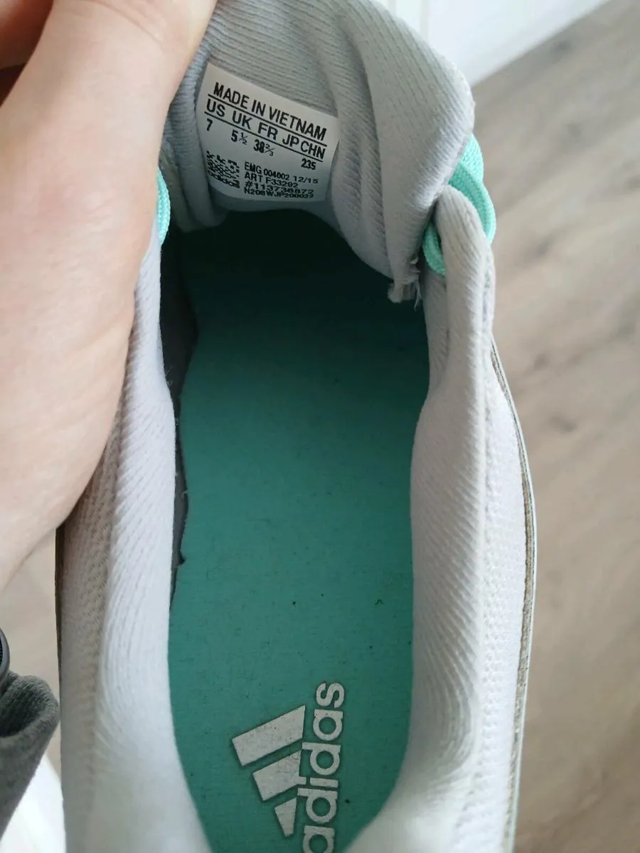 Ladies Adidas golf shoes - Image 4