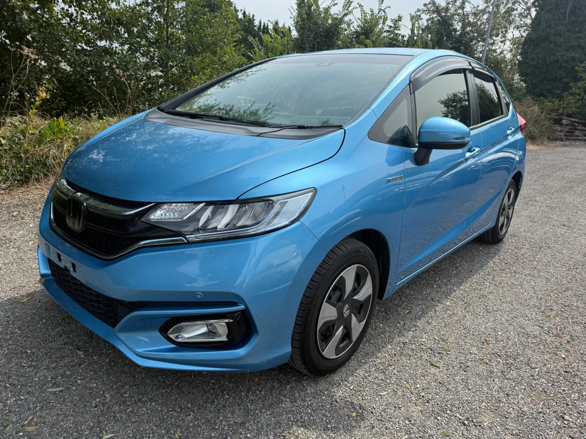 Honda Fit 21000km! parking sensors!!! - Image 2