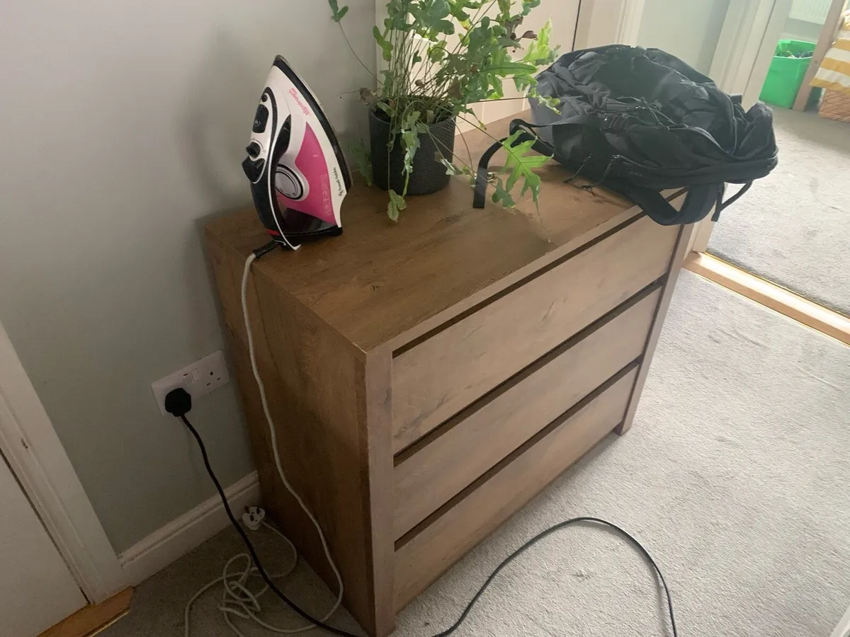 Desk - Image 1