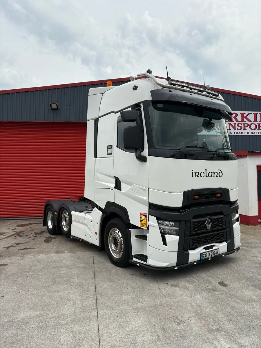 Renault T520 6x2 Full Air 2023 Low km - Image 1