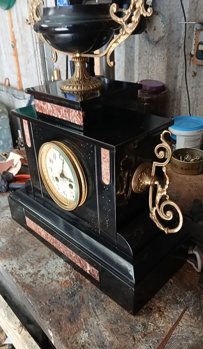 Antique clock. - Image 2