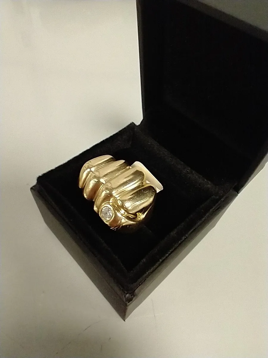 9ct Gold Fist Ring 9k W/ Cubic Zirconia - Image 1