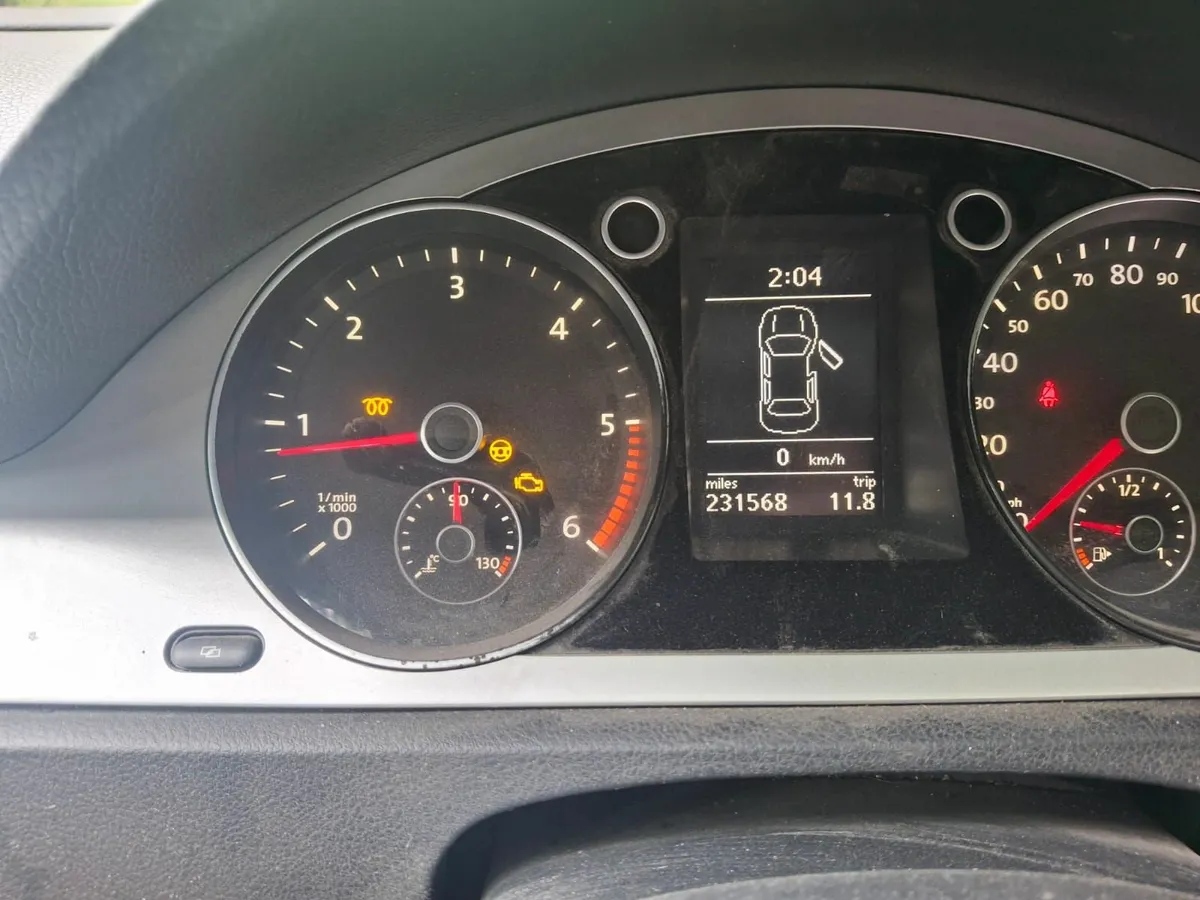 Volkswagen Passat 2009 - Image 3