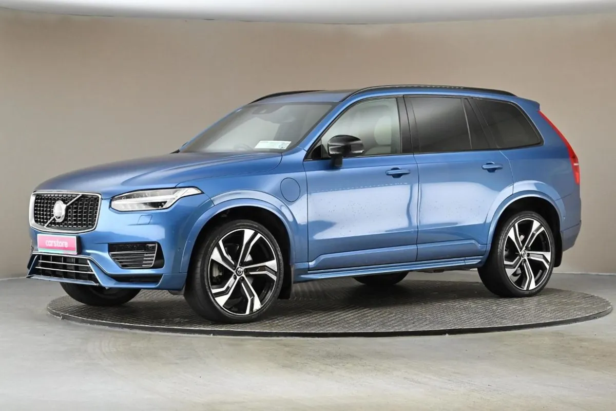 Volvo XC90 2.0 T8 R Design PRO Phev Awd pan Roof - Image 4