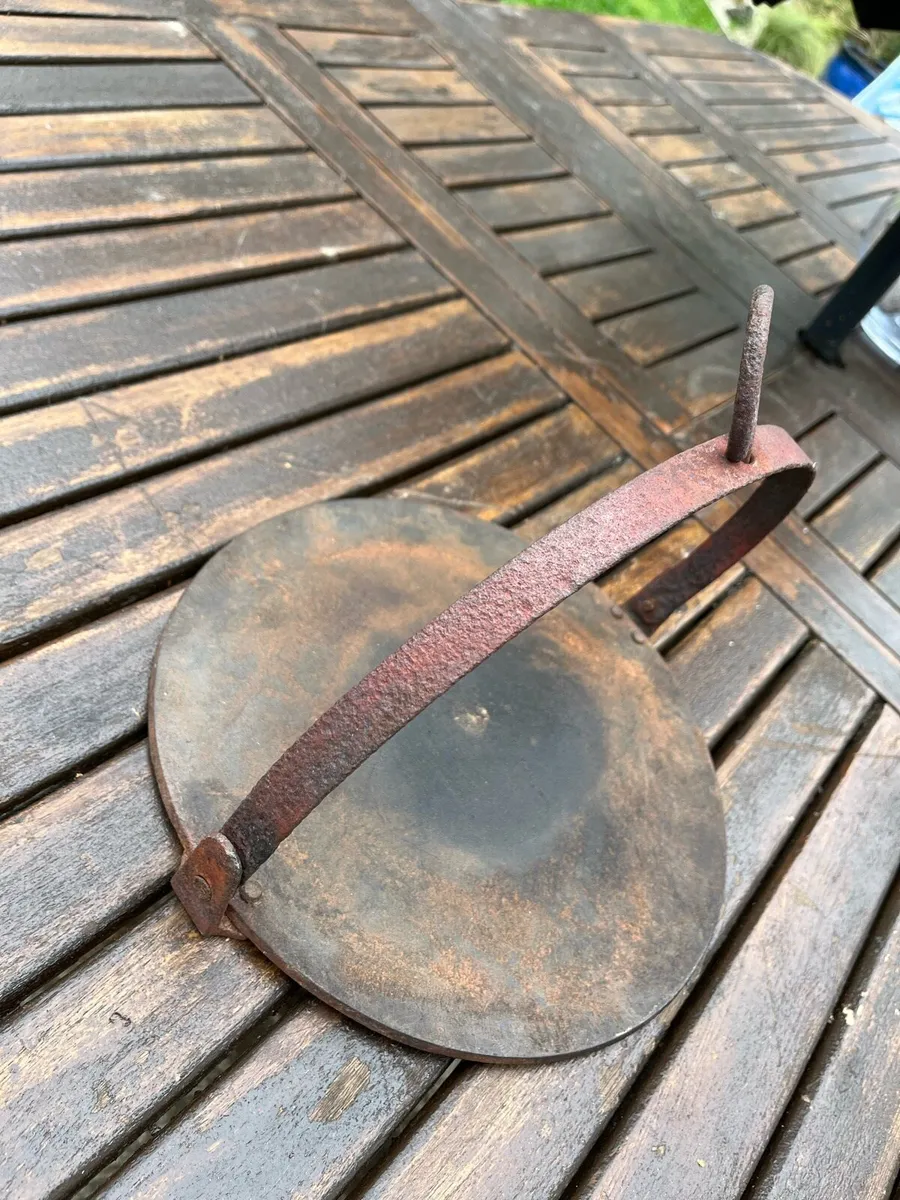 Antique Cast Iron Griddle Pan - Image 3
