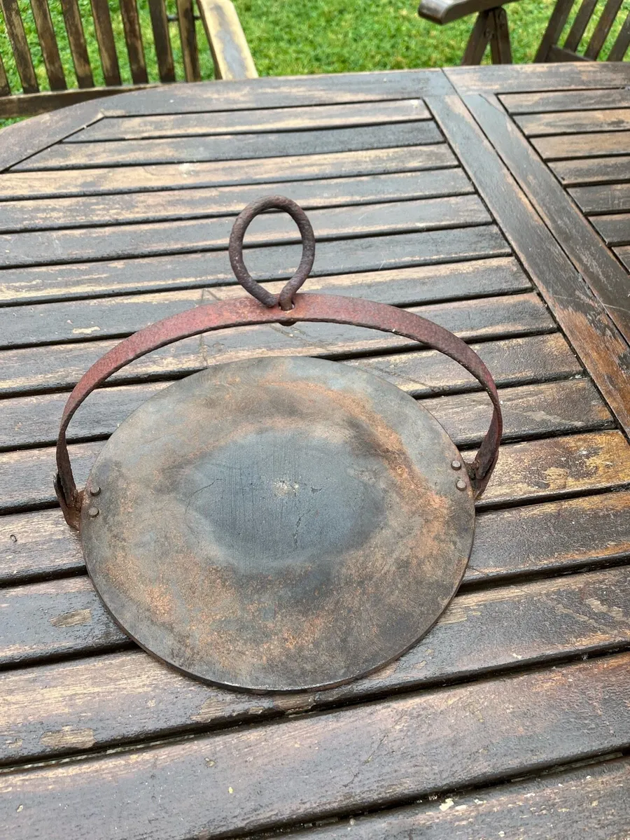 Antique Cast Iron Griddle Pan - Image 1
