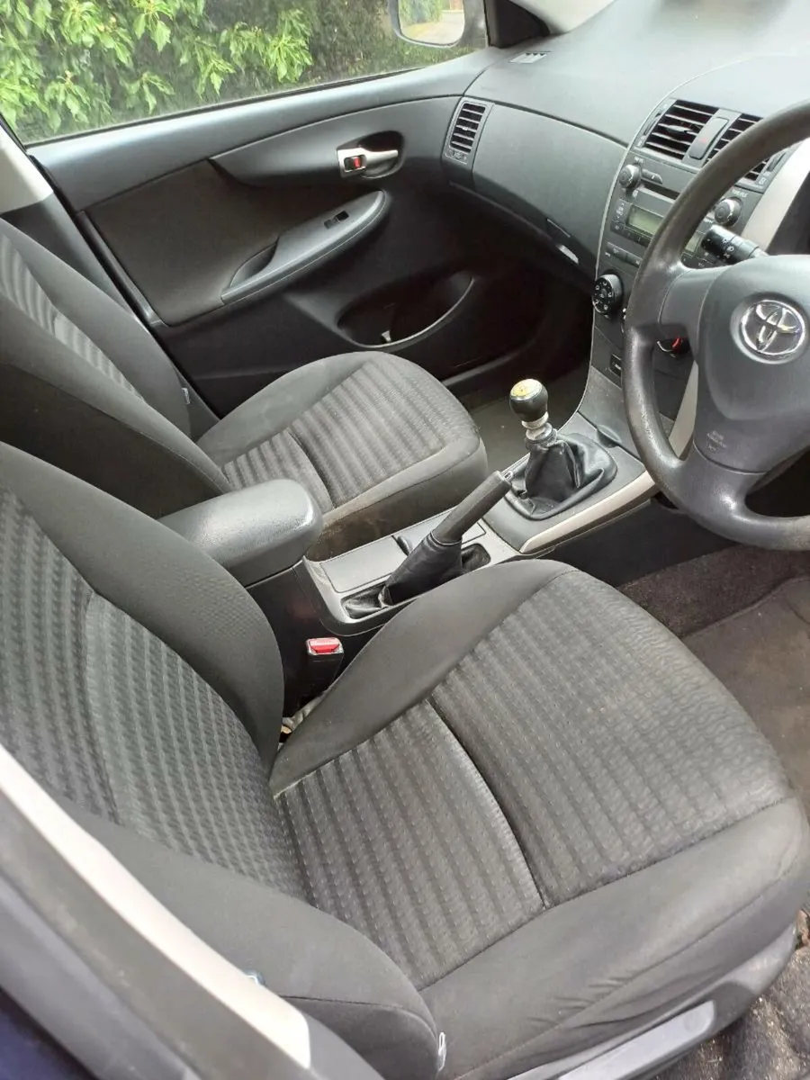 TOYOTA COROLLA 2010 1.4 DIESEL - Image 4