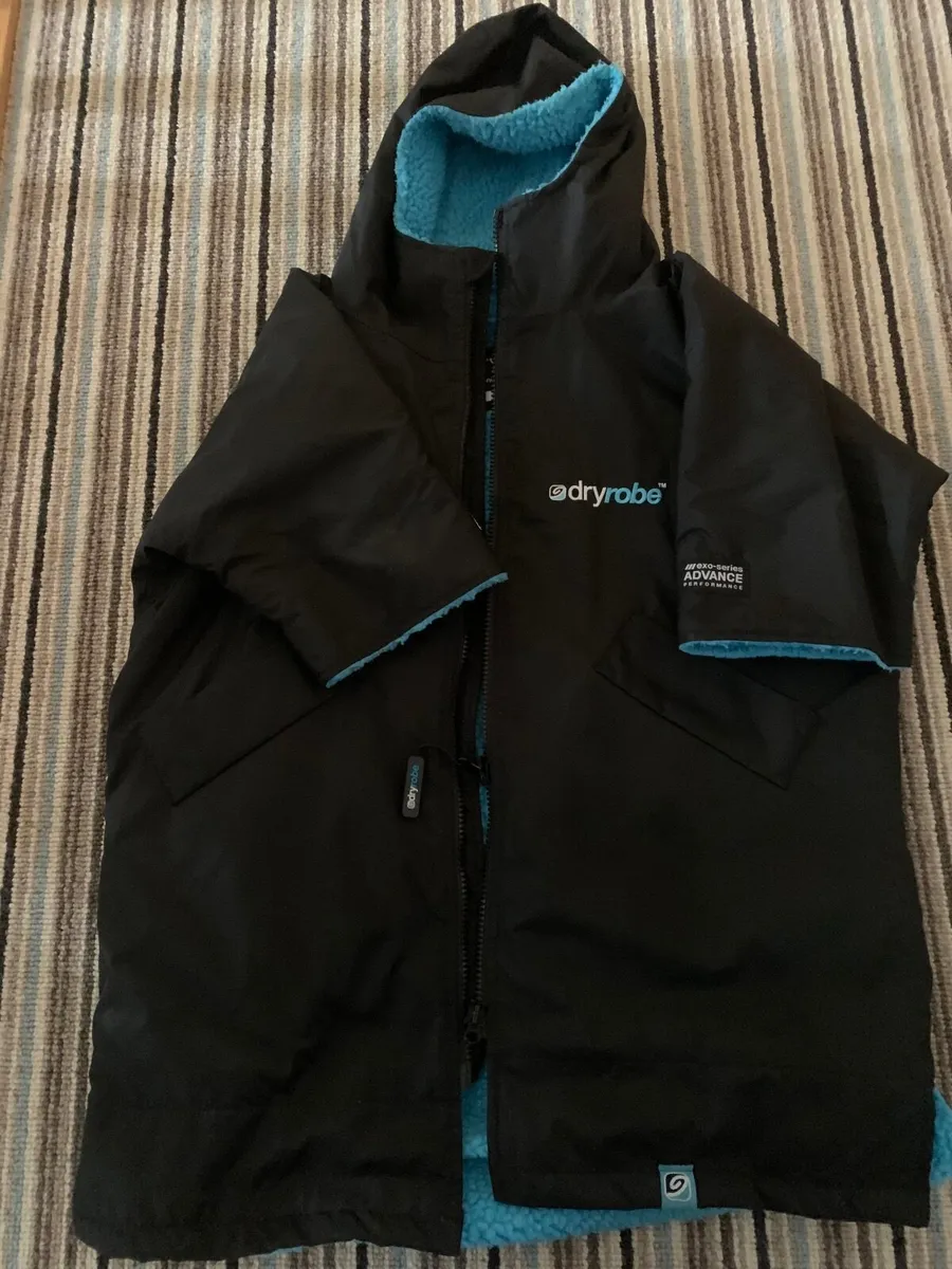 Dry robe size xs - Image 1