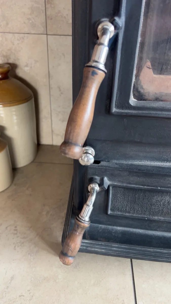 Stove - Image 4
