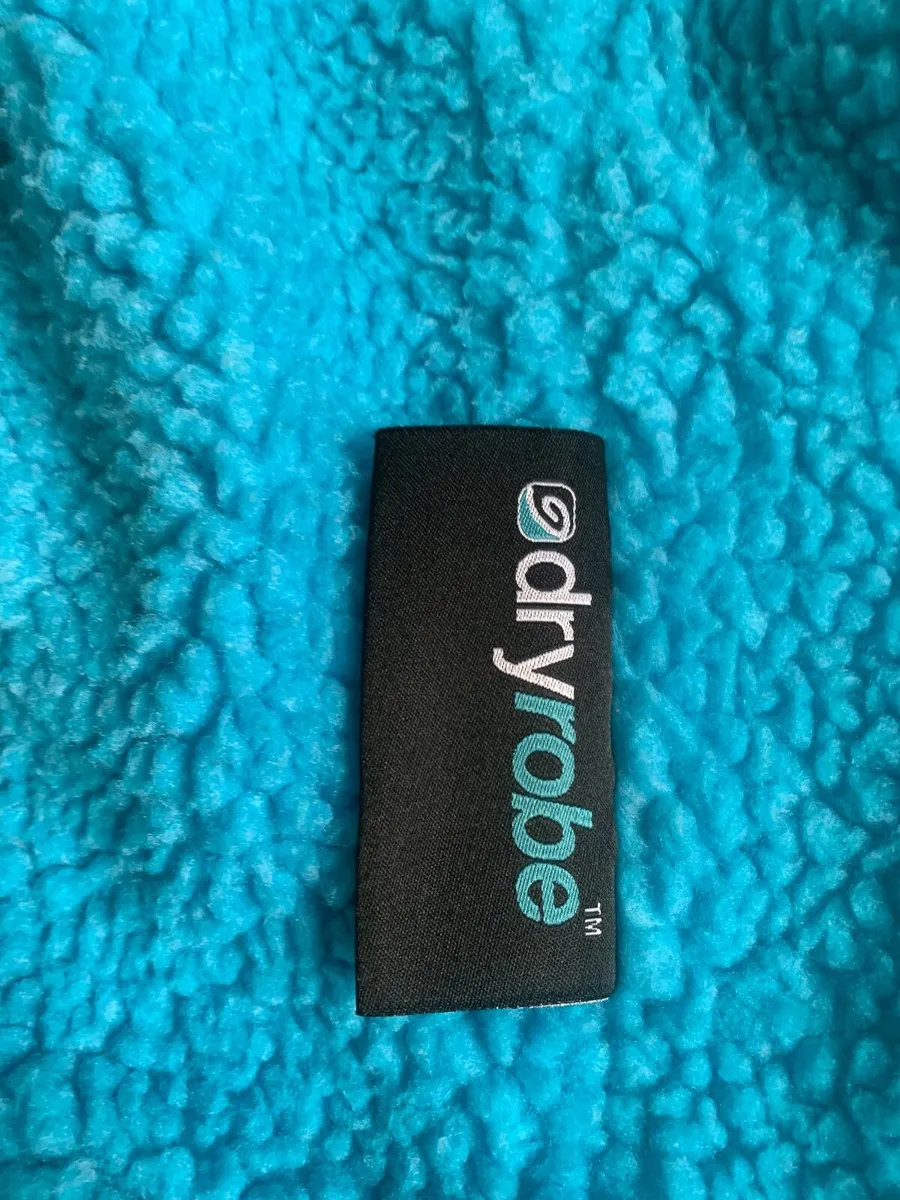 Dry robe size xs - Image 3