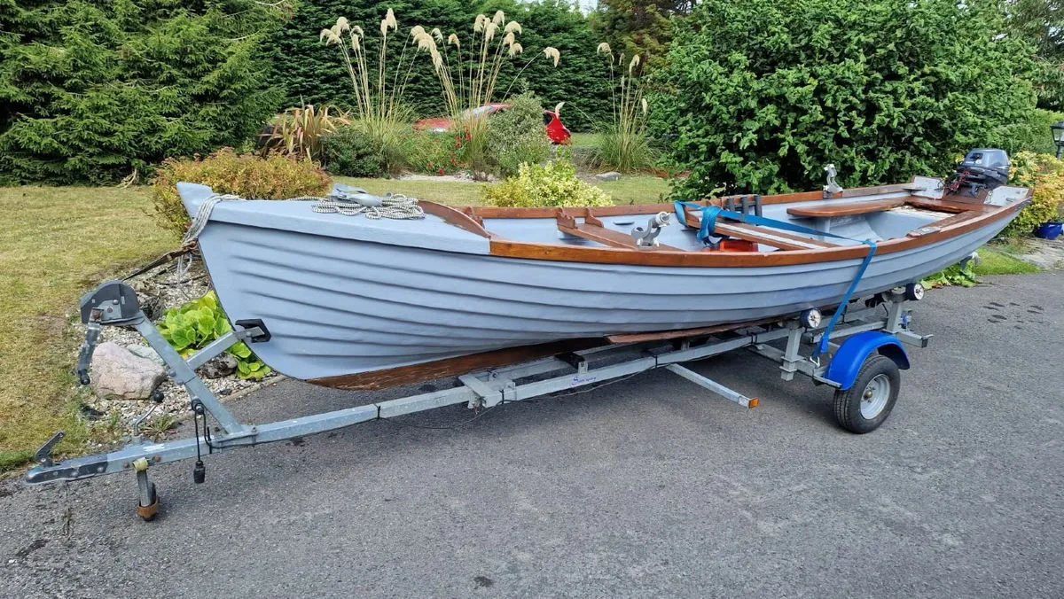Lake Boat: 19ft + Trailer + 6hp Yamaha Engine - Image 3