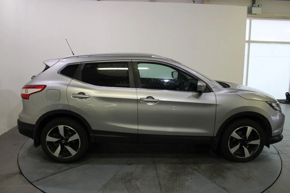 Nissan QASHQAI 1.5 DSL SV Premium - Image 2
