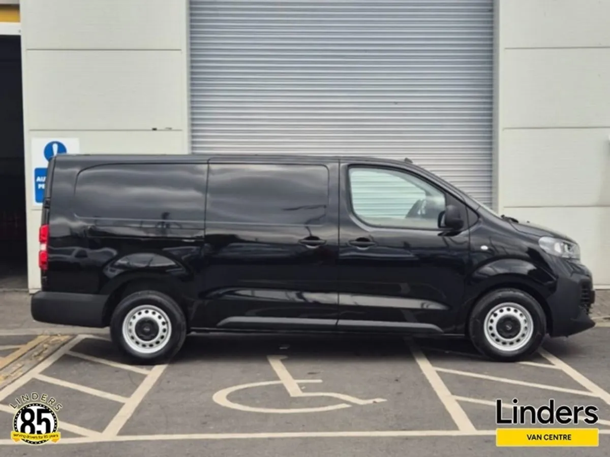 Opel Vivaro LWB 252 0kms PRE REG - Image 3