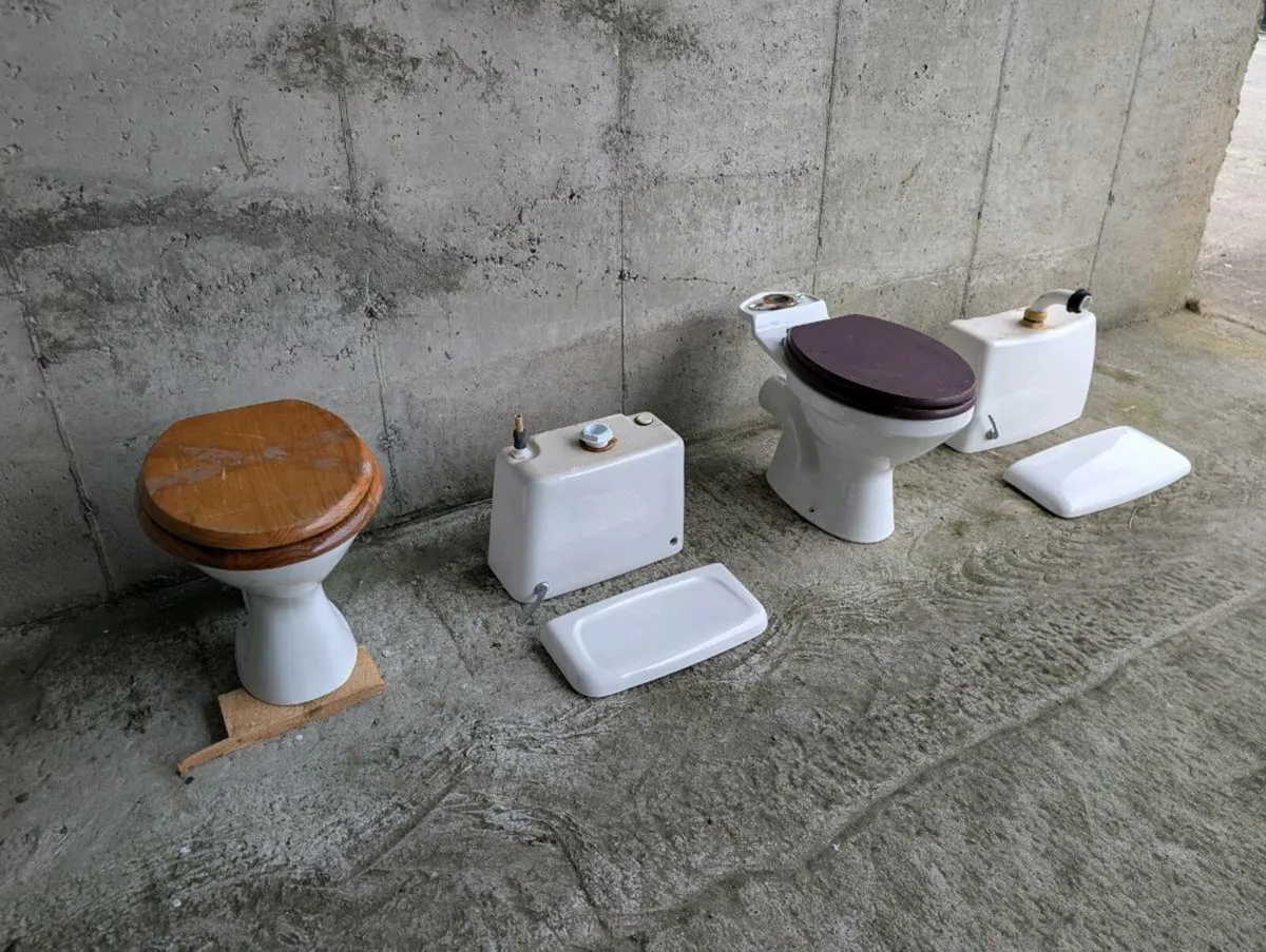 Sinks toilet, kitchen counters - Image 4