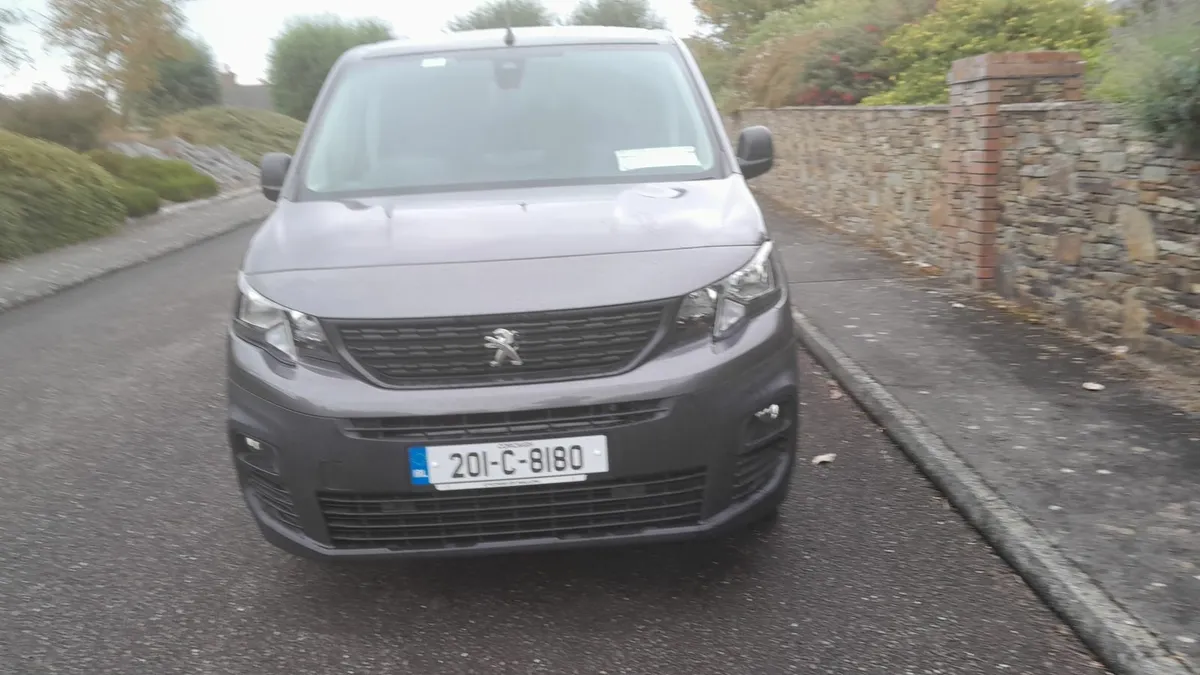 2020 Peugeot Partner Lwb cvrt and Tax 2026 - Image 3