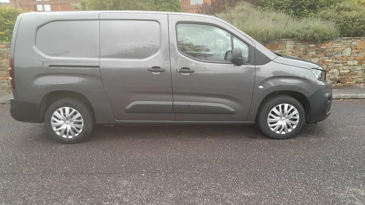 2020 Peugeot Partner Lwb cvrt and Tax 2026 - Image 2