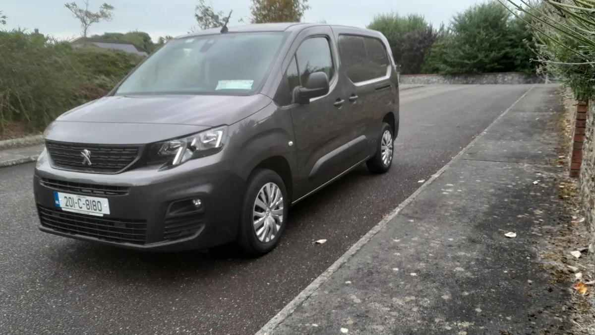 2020 Peugeot Partner Lwb cvrt and Tax 2026 - Image 4